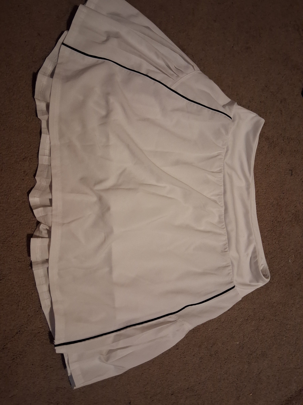 Xersion White Skater Tennis Skort with Black Piping